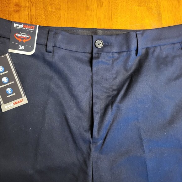 Roundtree & Yorke ~ Sz 36 ~ Travel Smart Shorts ~ NWT - Picture 2 of 8